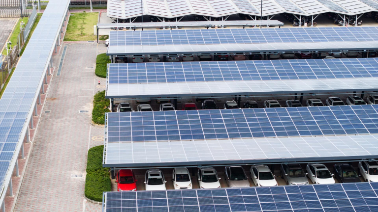 combien-de-panneaux-photovoltaïques-pour-3000-kw-et-6000-kw