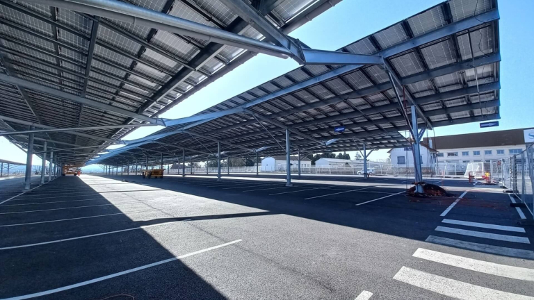 Évacuation-des-eaux-pluviales-grâce-aux-ombrières-photovoltaïques