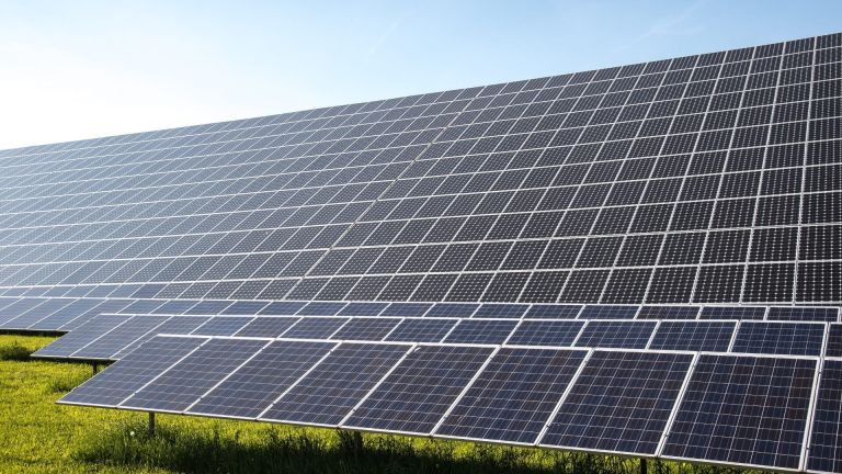 Réglementation_photovoltaïque_en_2025