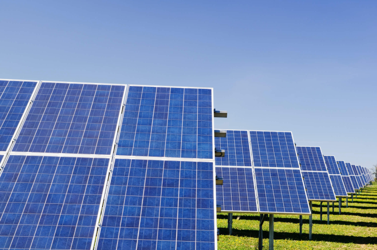 installation-champ-solaire