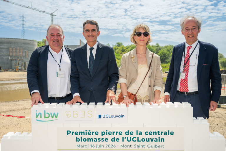 Pose de la première pierre à l'UCLouvain